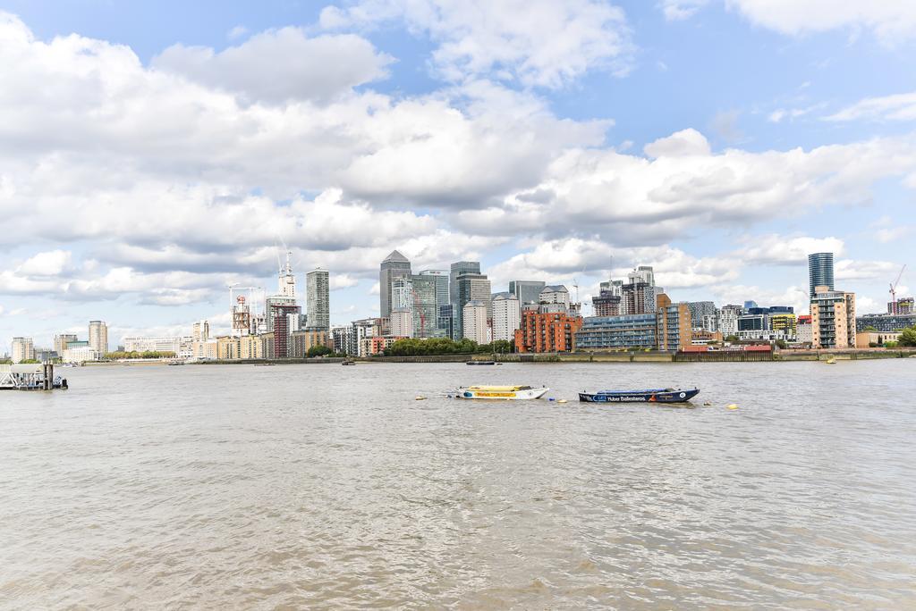 Riverbank Stay Londra Esterno foto